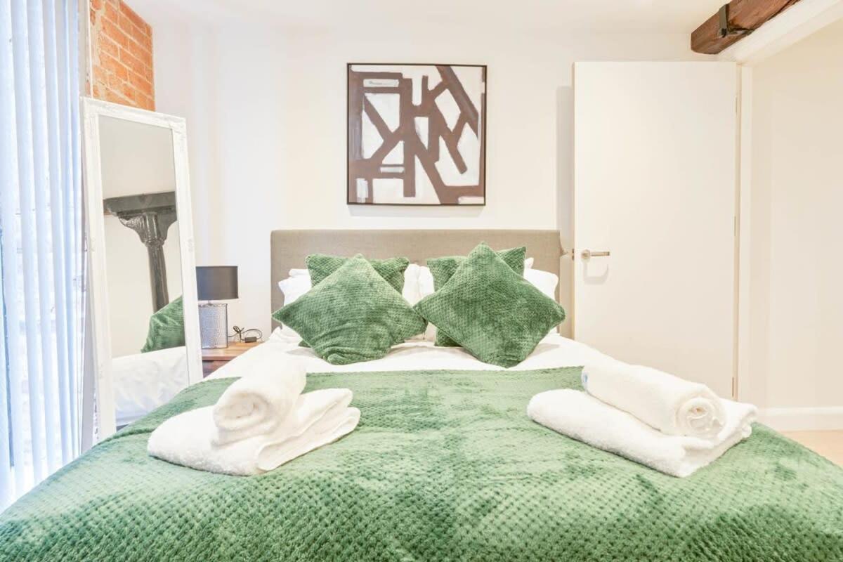Modern 1 Bed Apartment In Burton-On-Trent Eksteriør bilde