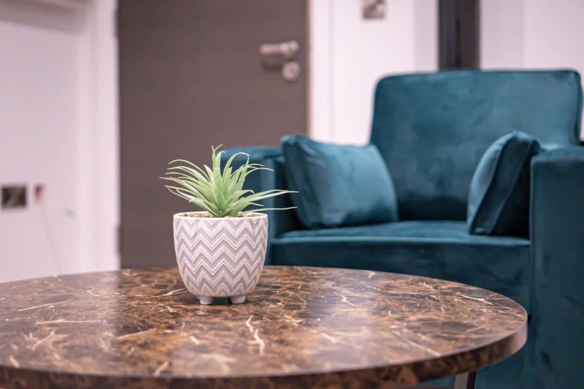 Modern 1 Bed Apartment In Burton-On-Trent Eksteriør bilde